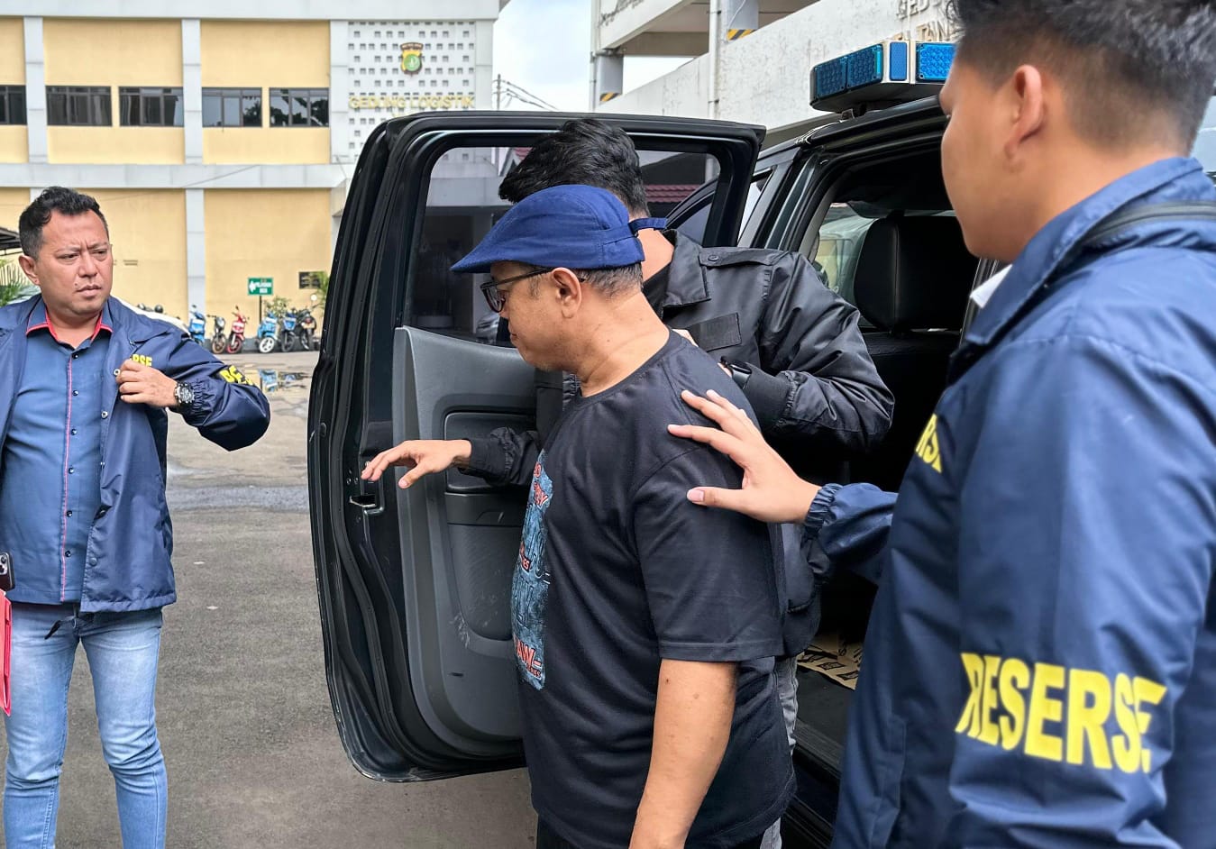 Oknum guru cabul di Tangsel terbukti lakukan pelanggaran berat.