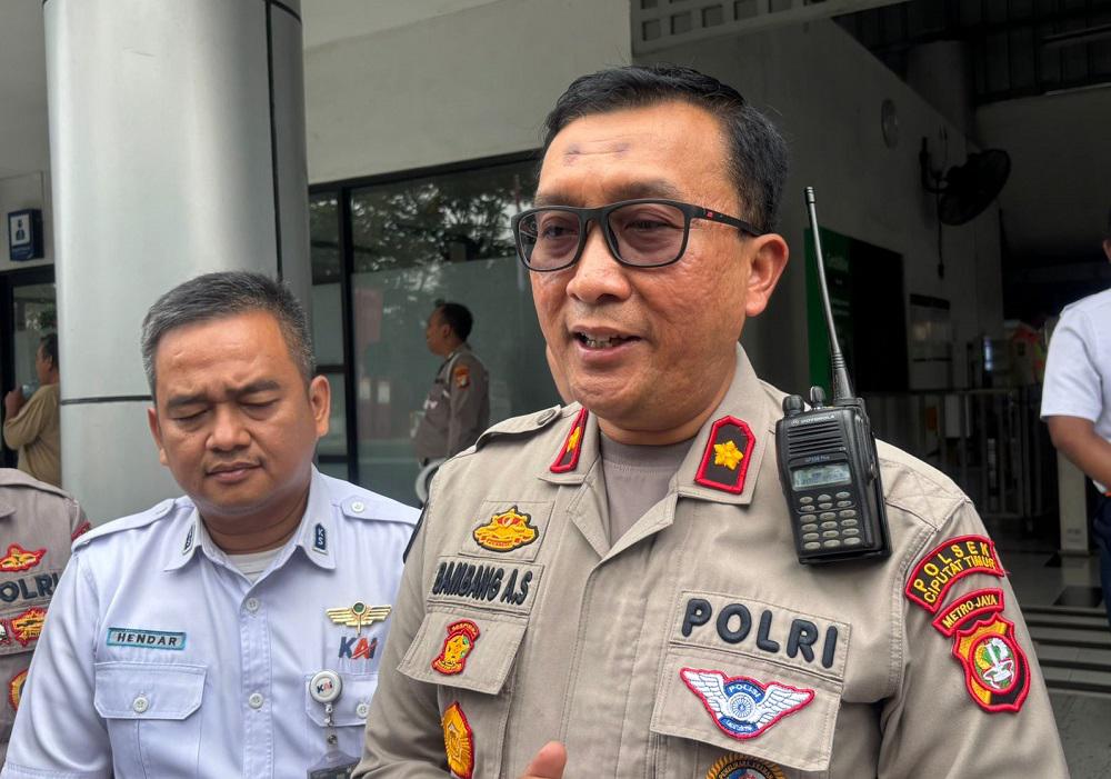 Kapolsek Ciputat Timur Kompol Bambang Askar Sodiq