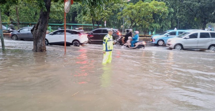 Titik genangan di Jalan Cempaka Putih. Foto : Ist