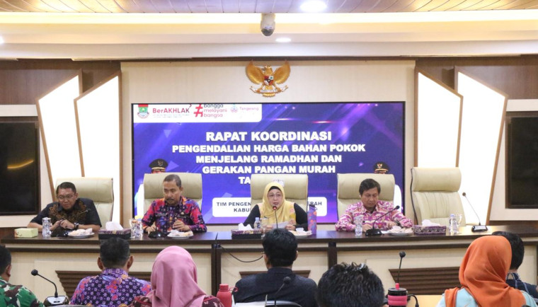 Suasana rapat Koordinasi Pengendalian Harga Bahan Pokok Menjelang Bulan Suci Ramadan dan Gerakan Pangan Murah (GPM) Tahun 2026.
