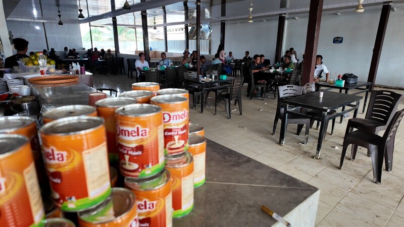 Kedai Kopi di Aceh Tamiang milik Rina. Foto : Ist