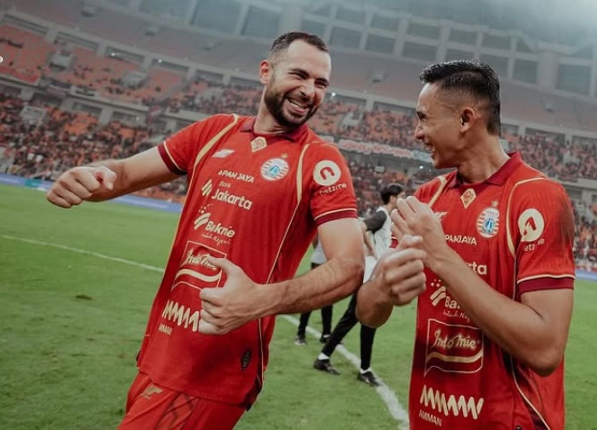 Punggawa Persija Jordi Amat dan Rizky Ridho. Foto : Ist
