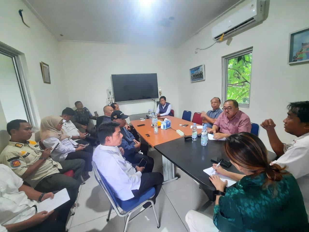 Komis I DPRD Kota Tangsel sidak ke PT Adhimix RMC Indonesia Plant BSD di kawasan Rawa Mekar Jaya, Kecamatan Serpong.