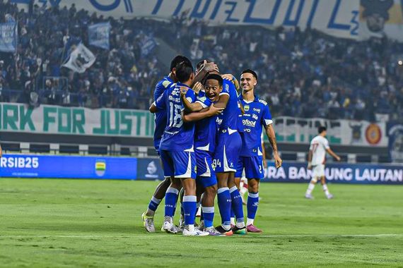 Sepebrasi skuad Persib. Foto : Ist