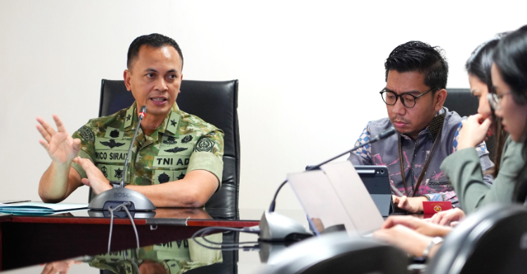 Kepala Biro Informasi Pertahanan Kemenhan Brigjen TNI Rico Ricardo saat konferensi pers. Foto : Ist