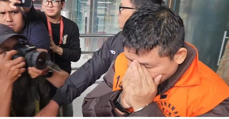 Tersangka baru Kepala Seksi Intelijen Cukai Penindakan dan Penyidikan (P2) DJBC, Budiman Bayu Prasojo. Foto : Ist