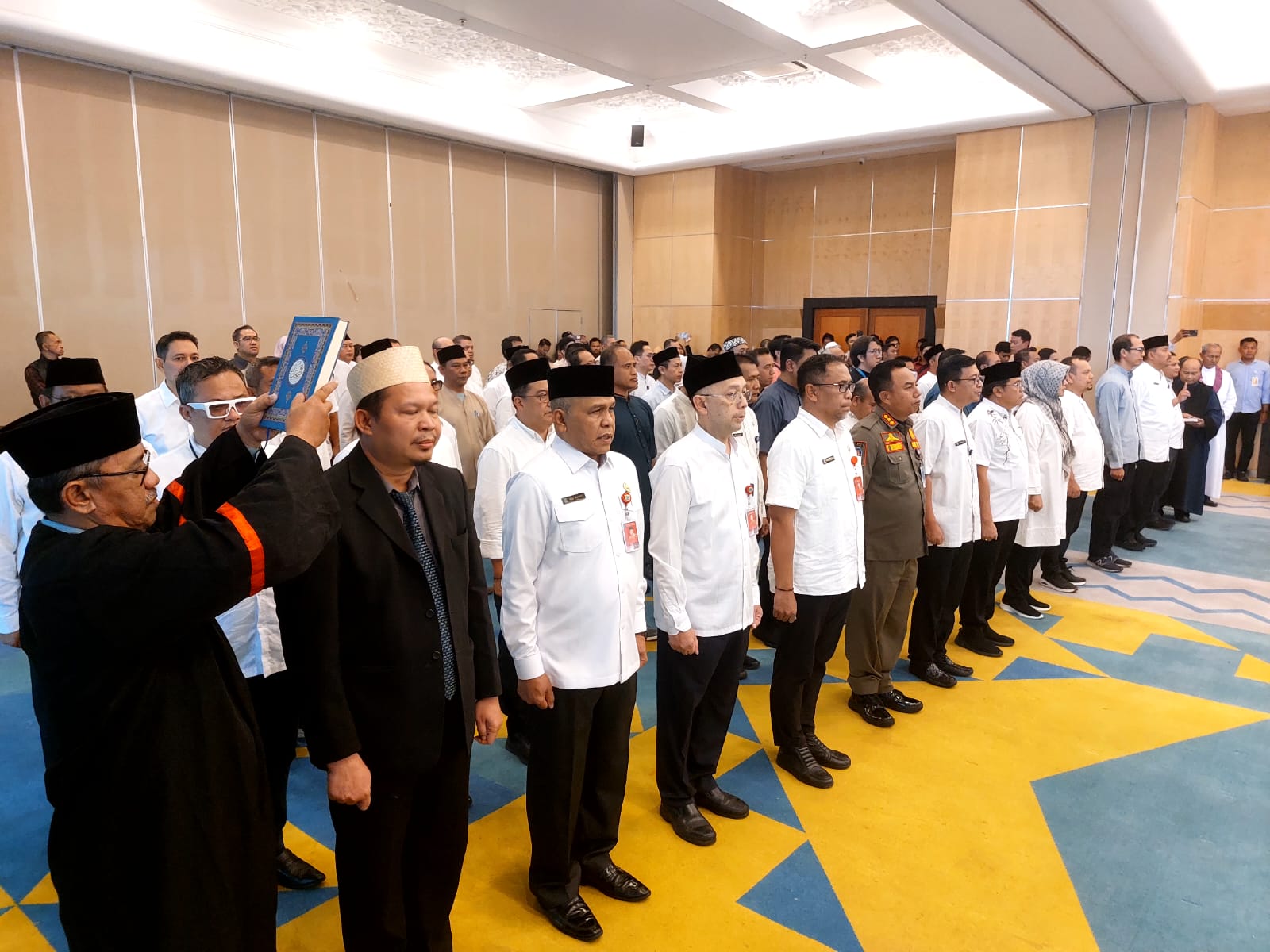 Sebanyak 25 pejabat dinyatakan lolos tahap seleksi administrasi lelang jabatan eselon II.b Pemkot Tangsel.