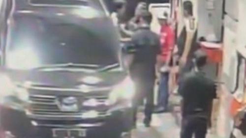 Mobil yang ditolak petugas POM saat mengisi BBM Pertalite. Foto : Ist