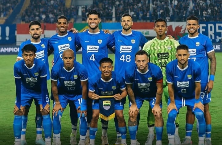 Skuad Persib siap jinakkan skuad Ratchaburi FC di Stadion Gelora Bandung Lautan Api. Foto : Ist