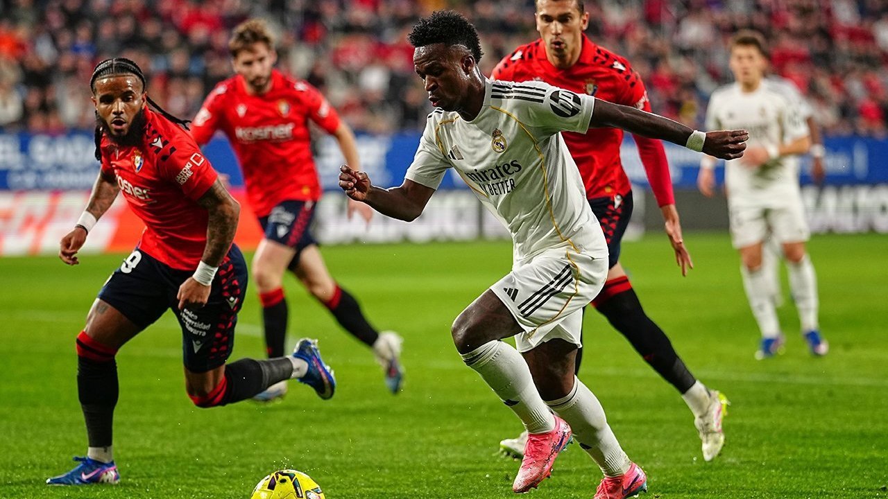 Laga Osasuna vs Resl Madrid. Foto : Ist