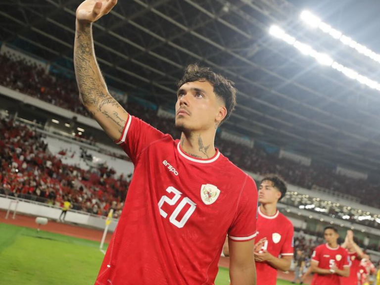 Punggawa baru Persija Shayne Pattynama. Foto : Ist