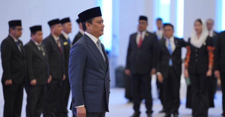 Thomas A.M. Djiwandono resmi mengucapkan sumpah jabatan sebagai Deputi Gubernur Bank Indonesia. Foto : Ist
