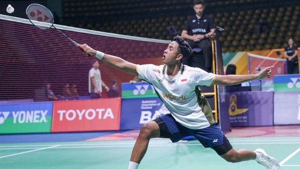 Tunggal putra andalan Indonesia Alwi Farhan sukses melaju ke perempat final All England 2026. Foto : Ist
