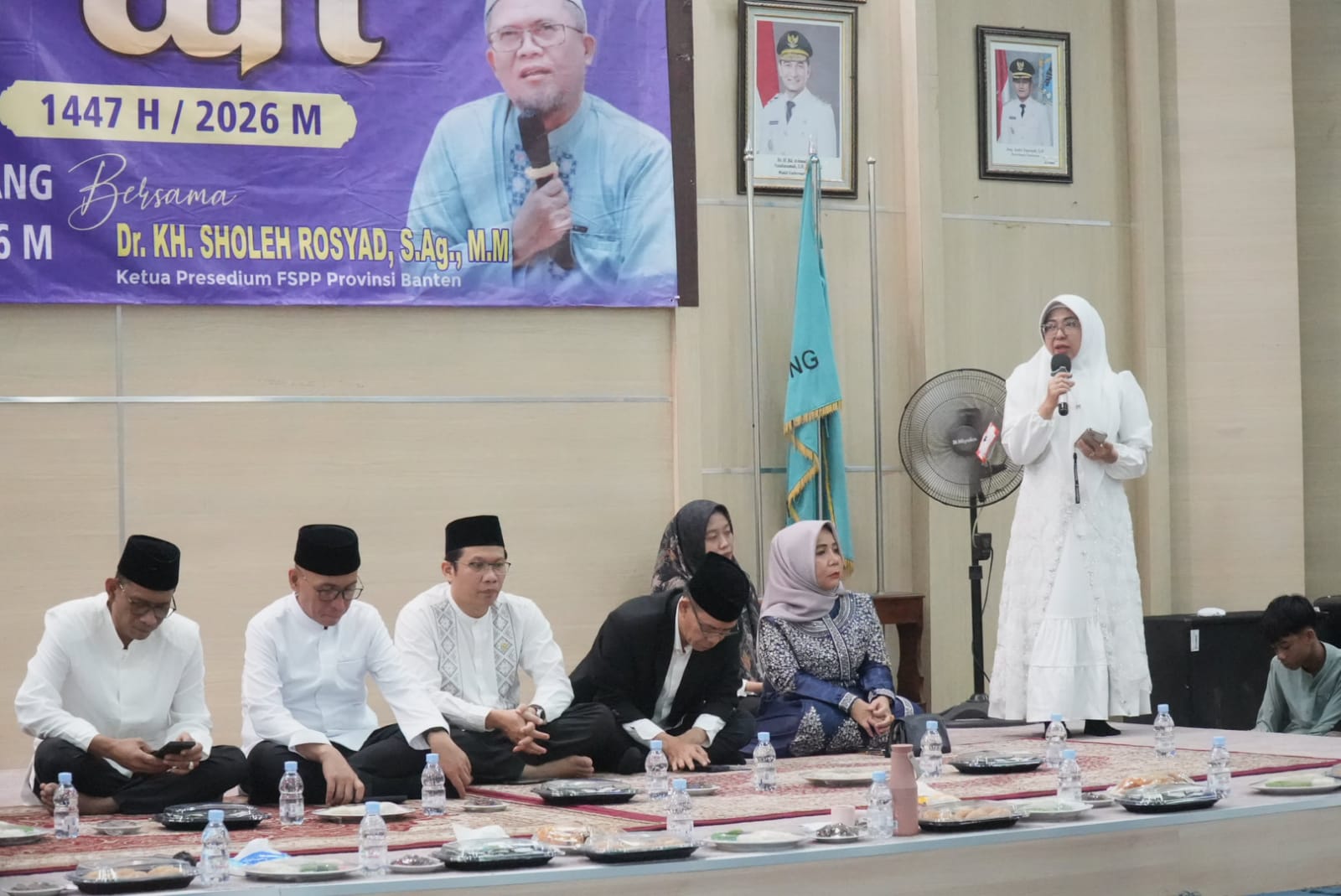 Bupati Pandeglang, Raden Dewi Setiani, saat menghadiri peringatan Nuzulul Quran 1447 Hijriah,?di Gedung Pendopo, Jumat (6/3/2026).(Istimewa)
