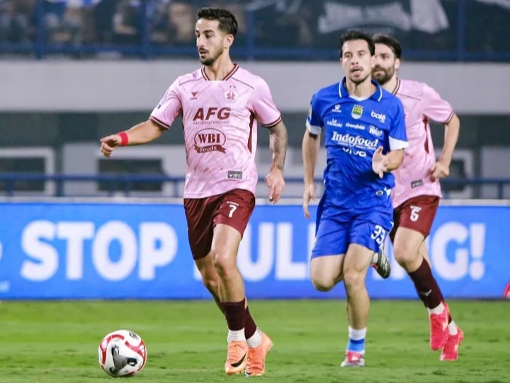 Laga Persik Kediri vs Persib berakhir 3-0 untuk Persib. Foto : Ist