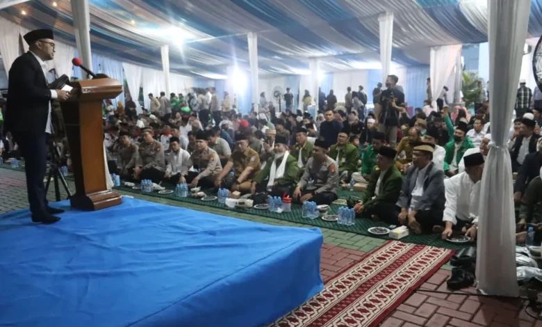 DOA BERSAMA. Dalam rangka menyemarakkan bulan suci Ramadan 1447 Hijriah, Polres Tangerang Selatan (Tangsel) menggelar kegiatan doa bersama dan buka puasa bersama anak yatim serta masyarakat, Kamis (5/3).