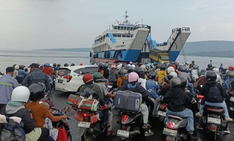 Suasana penyeberangan Gilimanuk. Foto : Ist