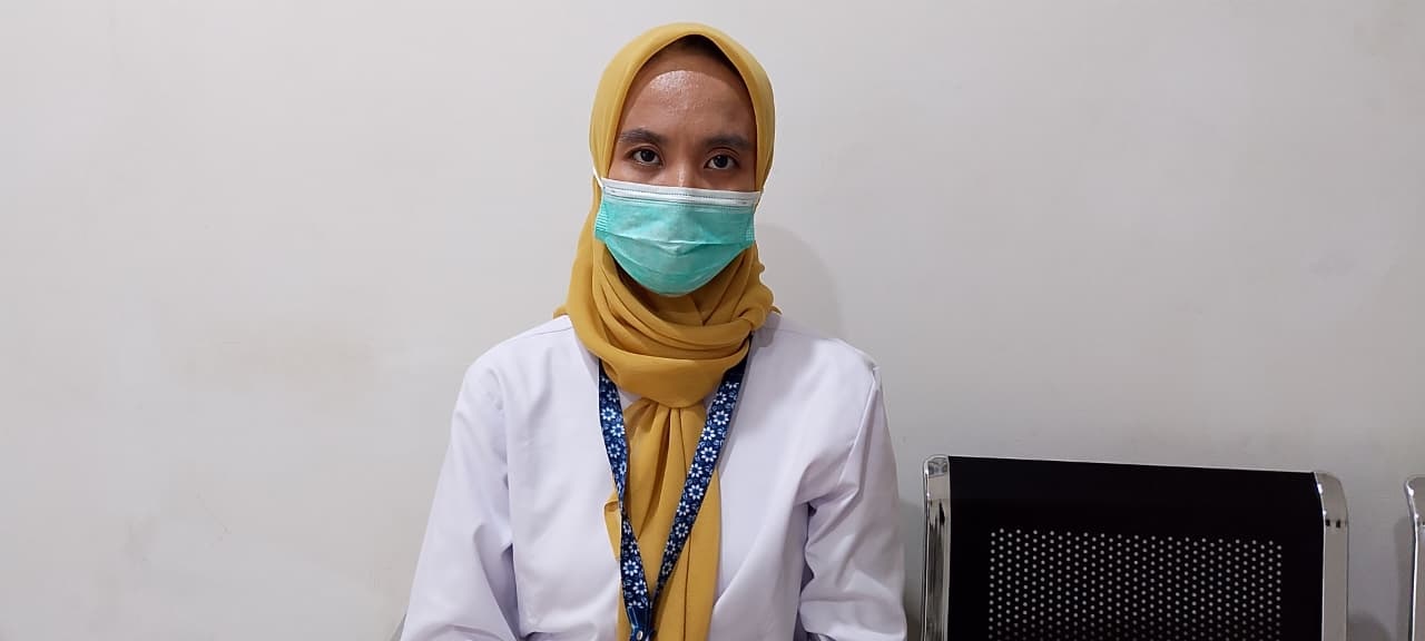 Ida Komala, Kepala Instalasi Humas dan Promosi Kesehatan Rumah Sakit (PKRS) UPTD RSUD Muhammad Irsyad Djuweali Labuan.