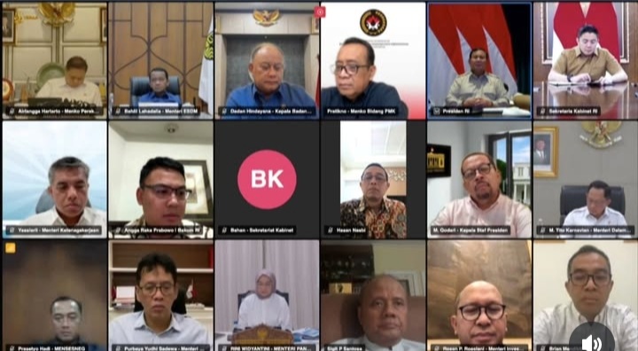 Presiden Prabowo mengadakan Rantas dengan Menteri secara virtual. Foto : IG