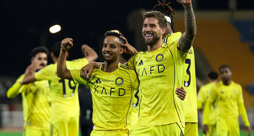 Selebrasi skuad Al Nassr usai menang tipis dari Neom SC. Foto : Ist