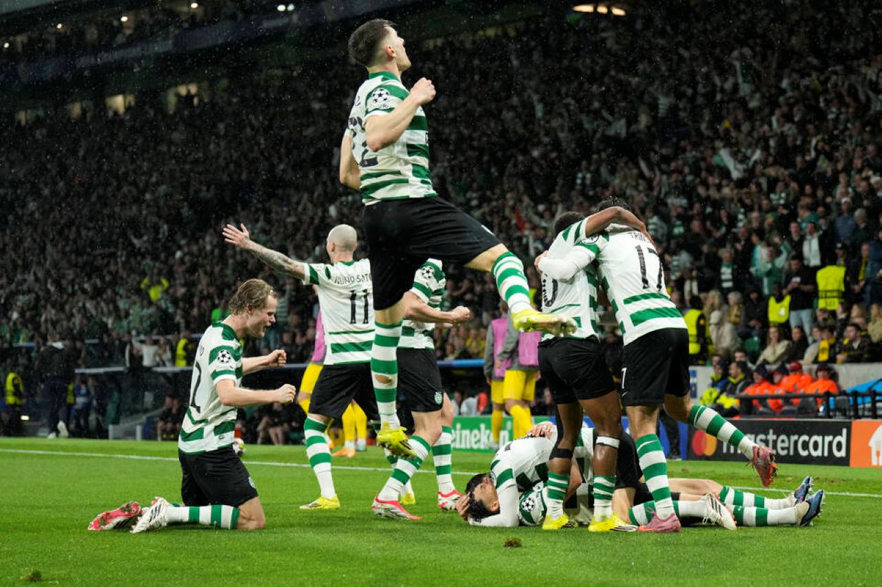 Selebrasi skuad Sporting CP usai pesta gol ke gawang Bodo/Glimt 5-0. Foto : Ist