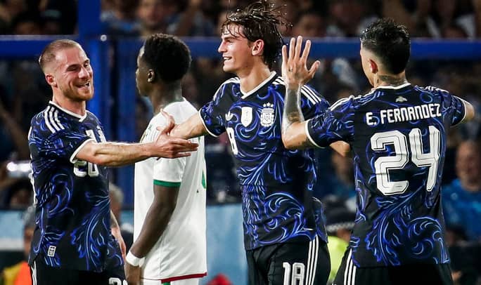 Selebrasi Argentina saat menang dari Mauritania. Foto : Ist