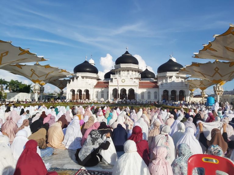 Ilustrasi shalat ied jamaah wanita. Foto : Ist