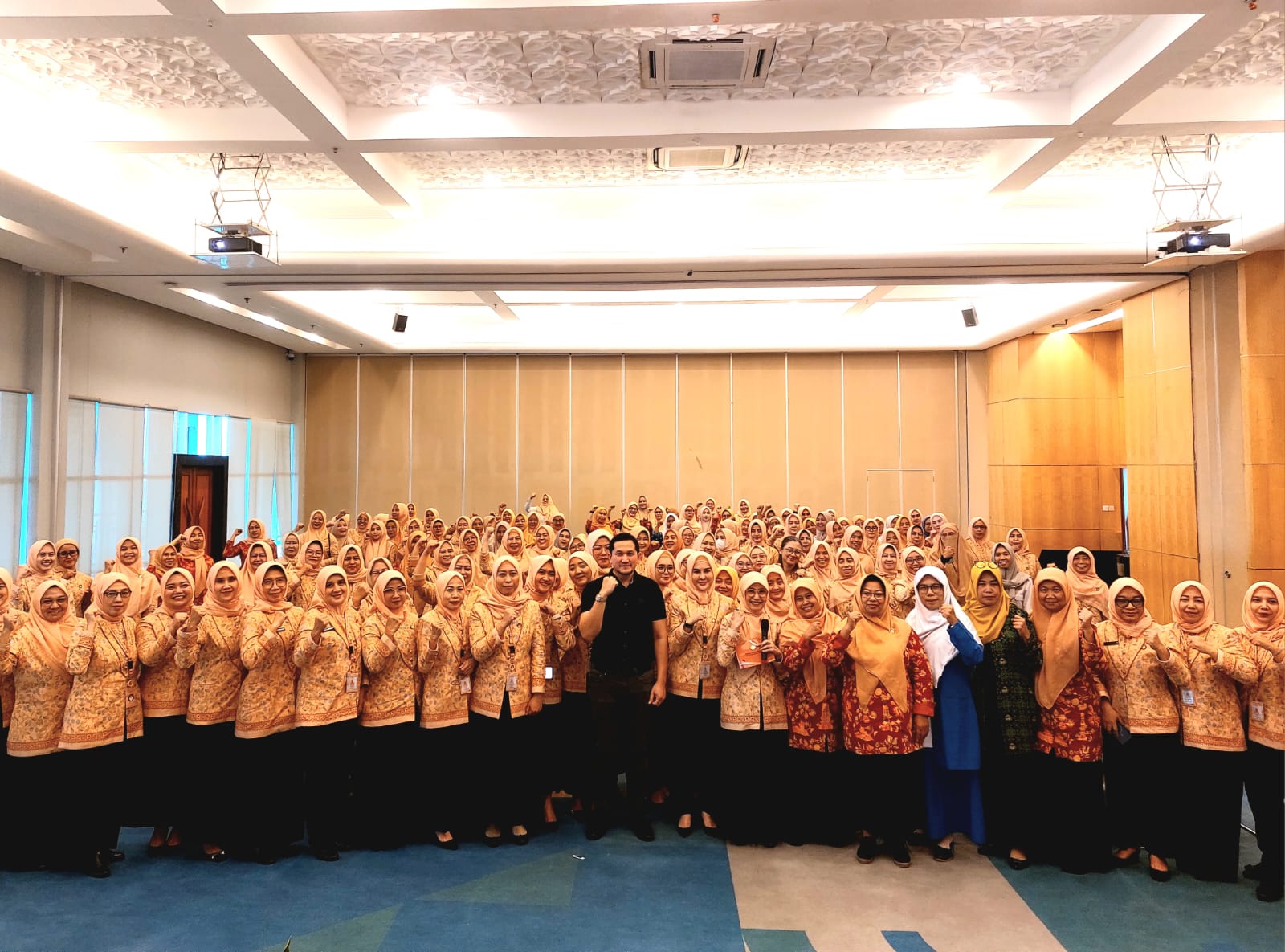 Seminar ini diikuti oleh seluruh Ketua dan anggota DWP se-Kota Tangsel. (tangselpos.id/rmn)