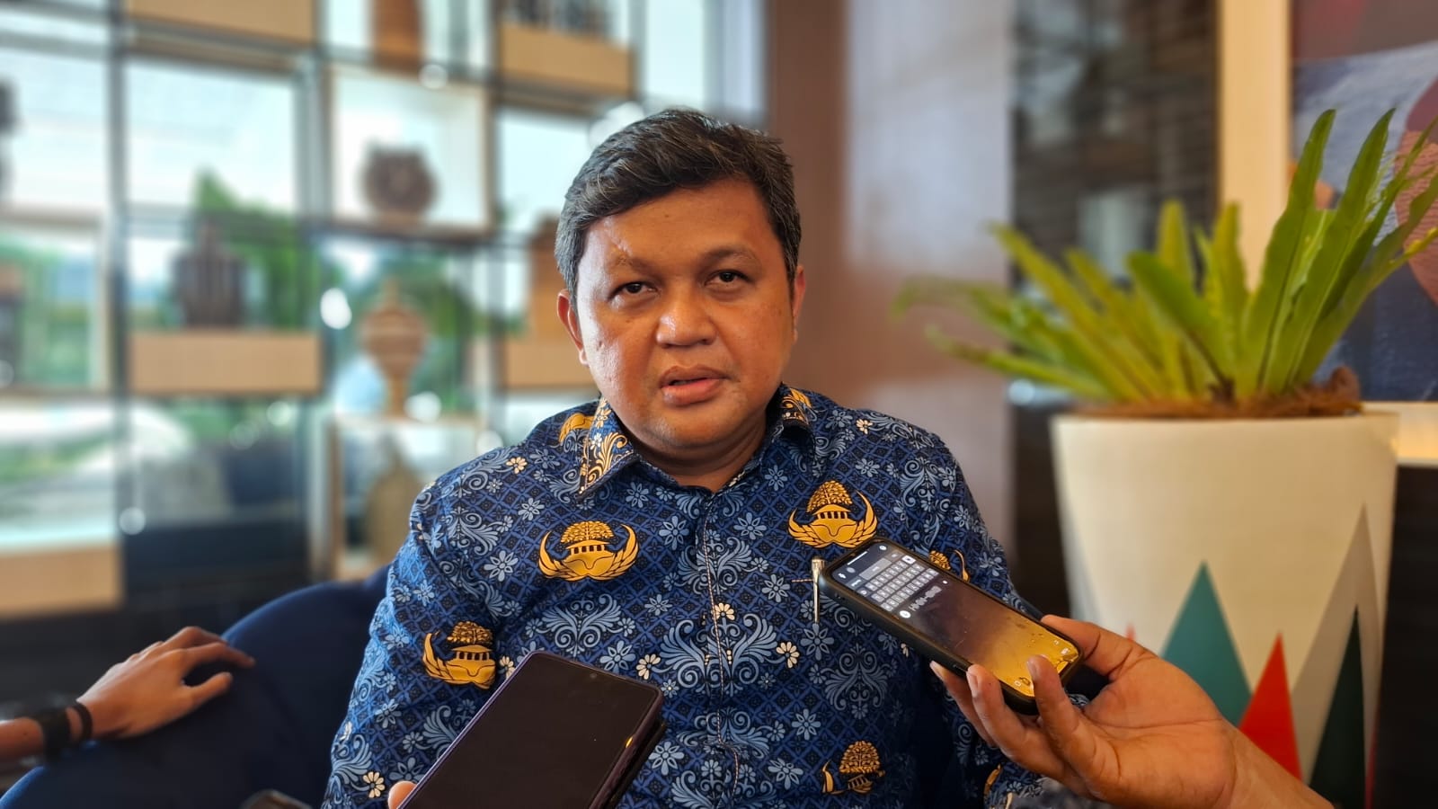 Kepala Dindikbud Kota Tangsel, Deden Deni menyebut akan membangun SPMN baru tahun ini.