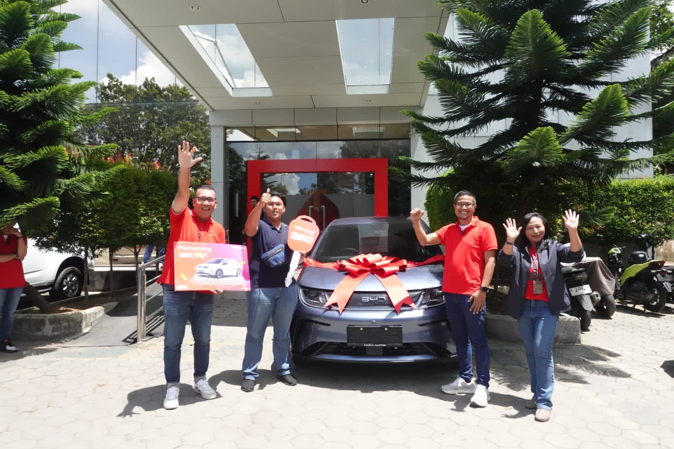 Ilustrasi pelanggan setia Telkomsel mendapatkan hadiah melalui program undian berhadiah SIMPATI Hoki.(Istimewa)