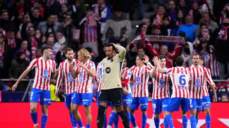 Selebradi sjuad Atelico Madrid usai menang 2-0 dari Barca di leg pertama perempat final Liga Champions UEFA 2025/2026. Foto : Ist