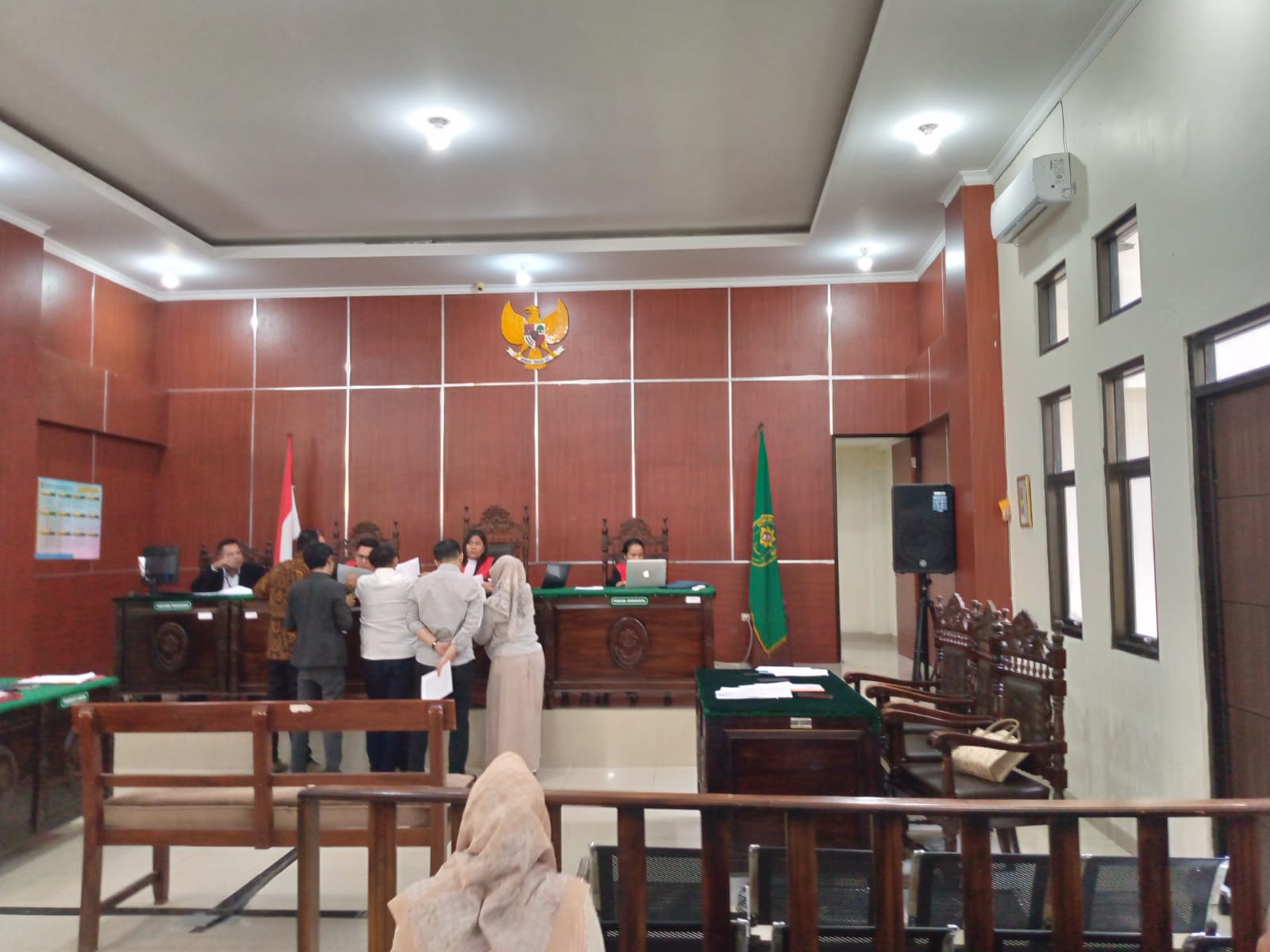 Suasana sidang gugatan perdata antara penggugat Maman Suherman dengan tergugat Mumuh bin Sabra, Ruang Prof.Dr.Kusumah Atmaja, SH PN Pandeglang, Senin (13/4/2026).(Ari Supriadi-tangselpos.id)