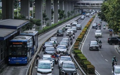 Kini Jalan HR Rasuna Said bersih dari tiang Monorel. Foto : Ist