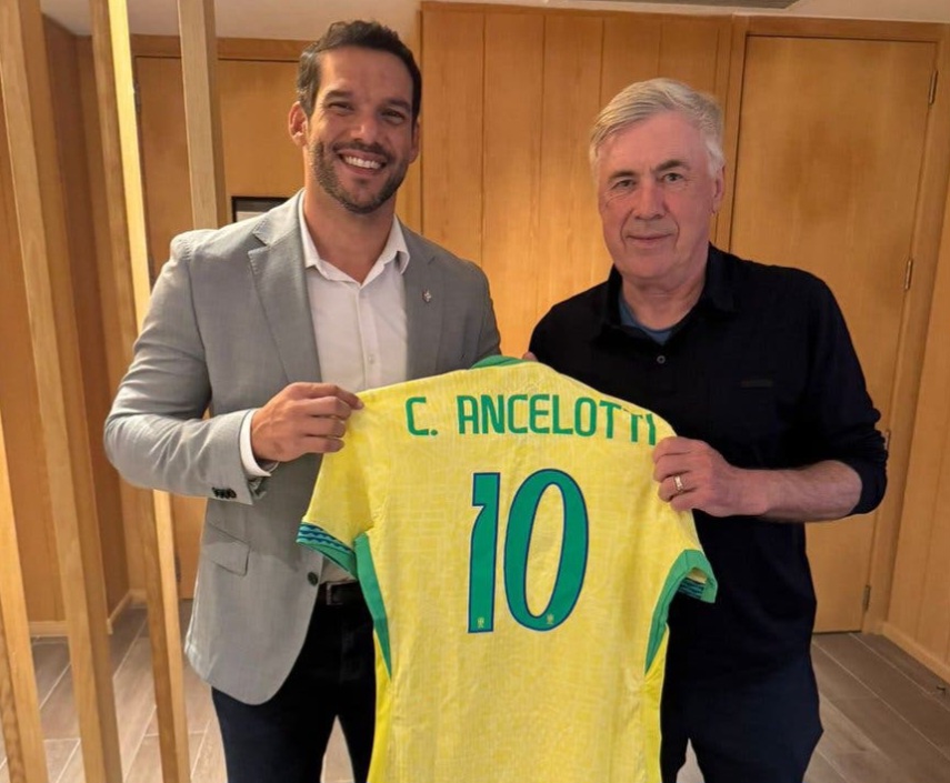 Pelatih Carlo Ancelotti akan melatih Timnas Brazil hingga 2030. Foto : Ist
