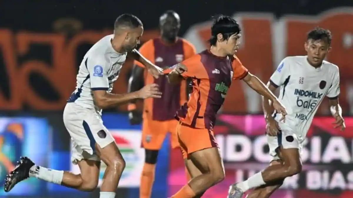 Borneo menang 2-0 dari tim tamu Persita. Foto : Ist