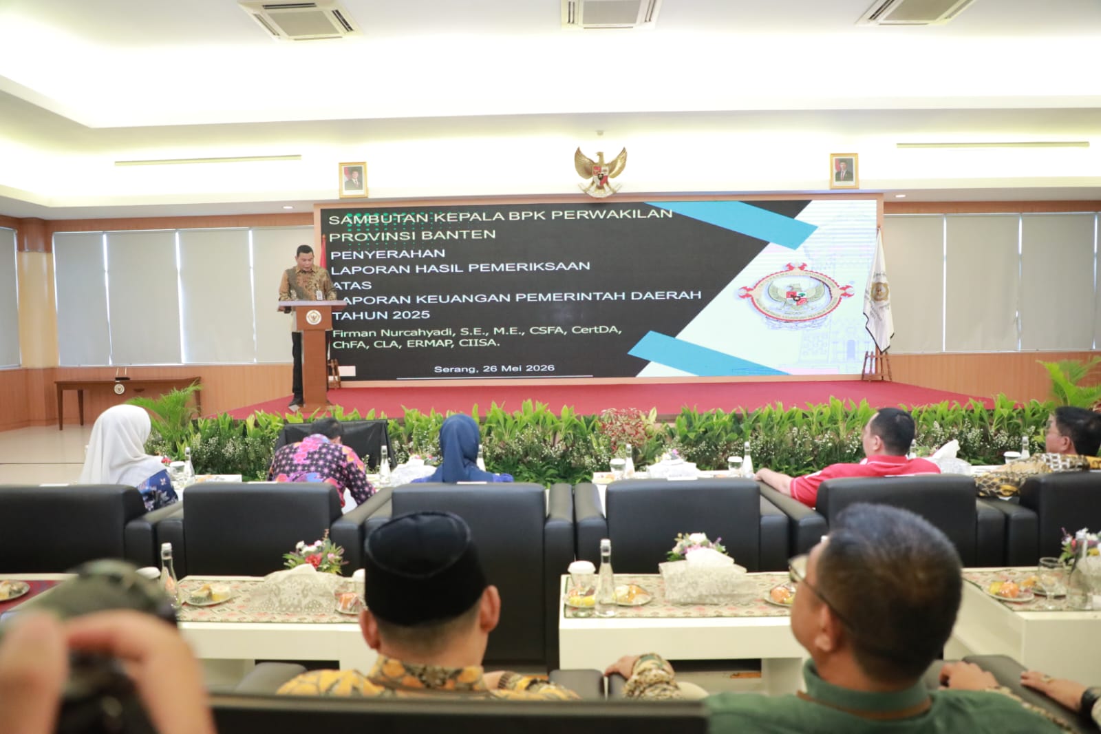 Kepala Perwakilan BPK Provinsi Banten, Firman Nurcahyadi saat menyampaikan sambutan dalam acara penyerahan LHP atas LKPD TA 2025 di Gedung BPK Perwakilan Banten, di Kota Serang, Selasa (26/5/2026).(Istimewa)