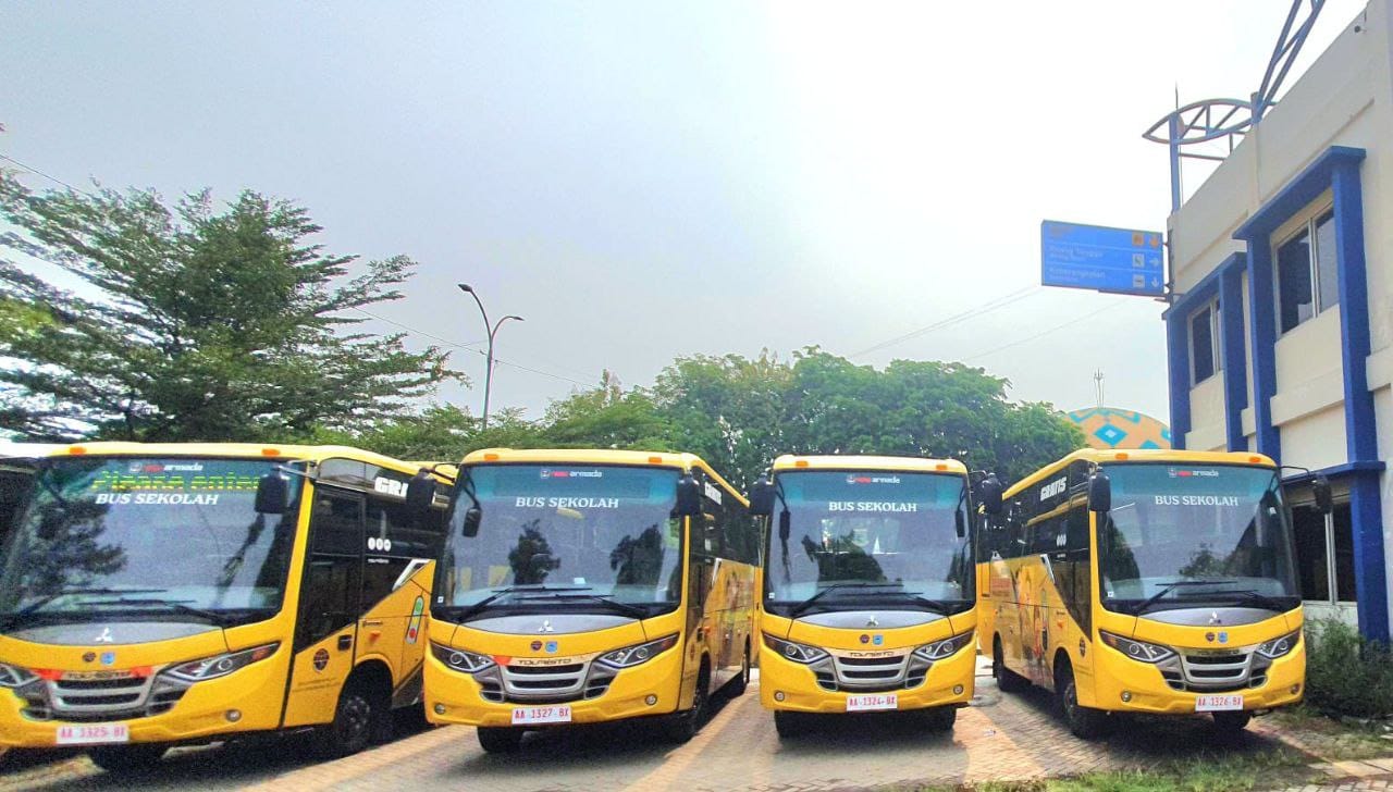 Pemkot Tangsek pastikan operasional bus sekolah gratis tetap berjalan normal tahun ini.