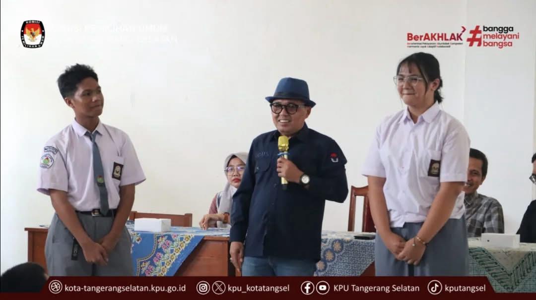 Tangsel menggelar kegiatan Pendidikan Pemilih Pemula dan Sosialisasi Kepemiluan di SMA PGRI 22 Serpong.