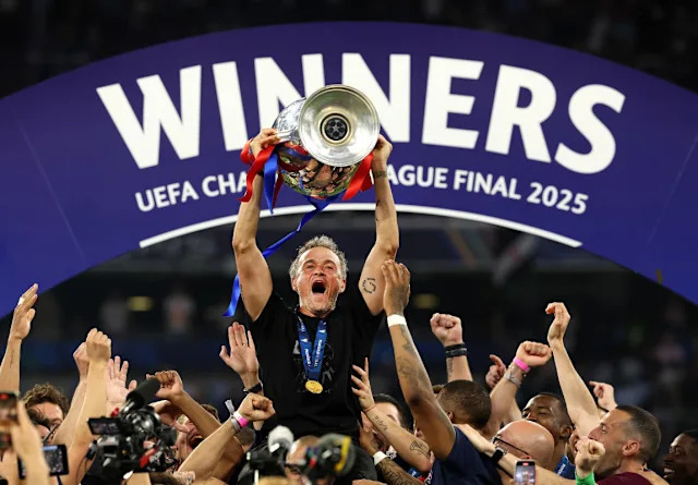Pelatih PSG Luis Enrique dan Piala Liga Champions 2025. Foto : Ist