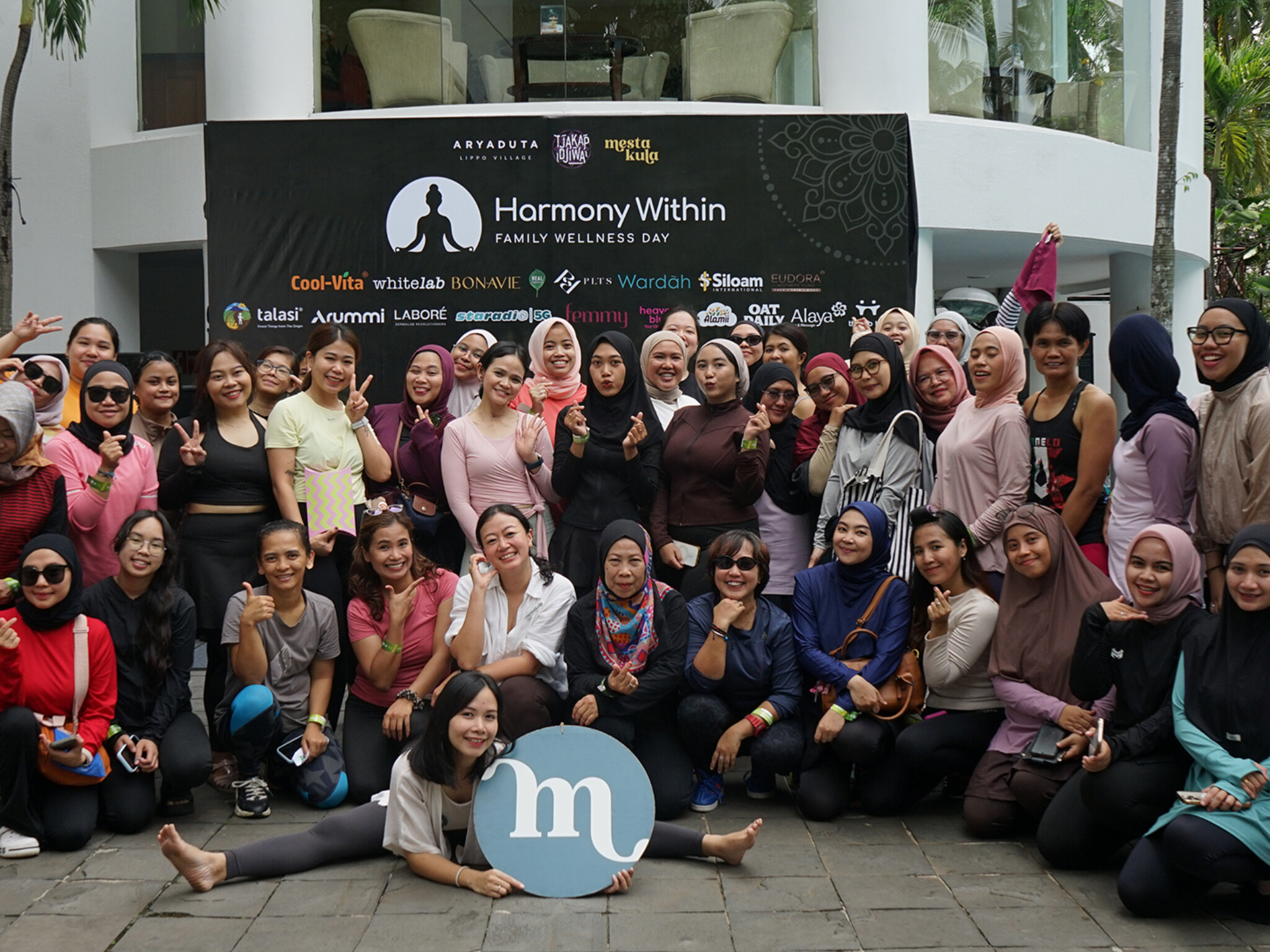 Puluhan peserta mengikuti Family Wellness Day: Harmony Within di Aryaduta Lippo Village sebagai penutup program Tjakap Djiwa. (Dok. Aryaduta Lippo Village)