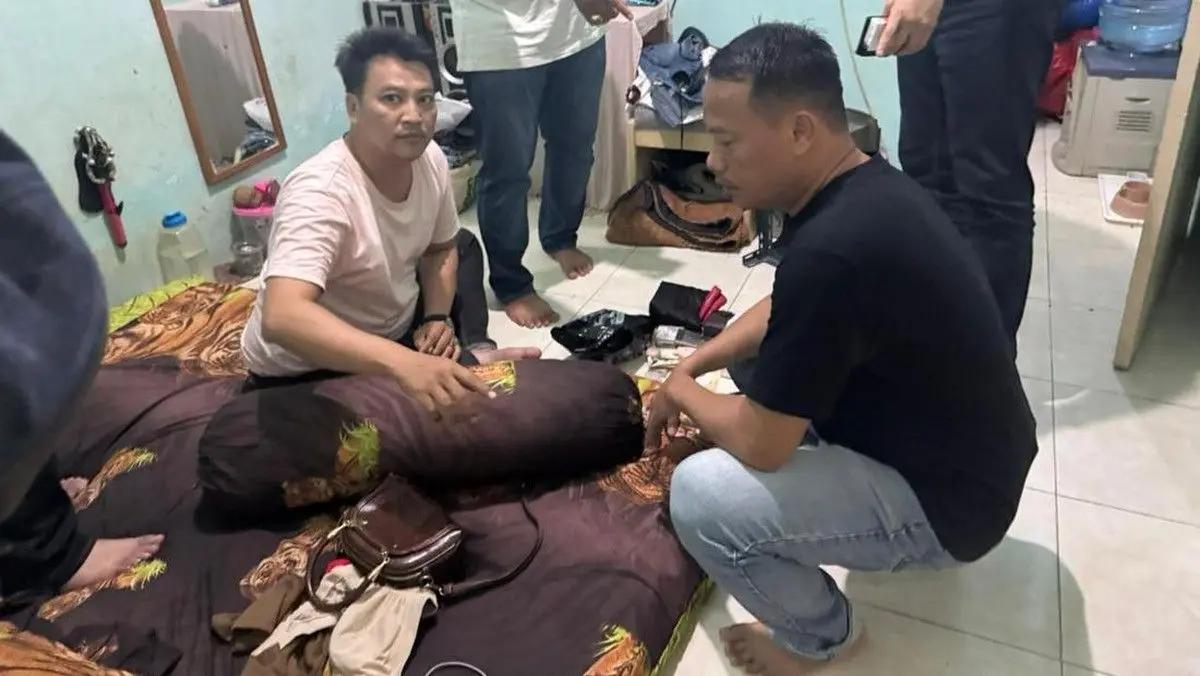 Polisi  pelaku penjambretan ponsel terhadap seorang bocah yang tengah merekam bus telolet di kawasan Ciputat Timur.