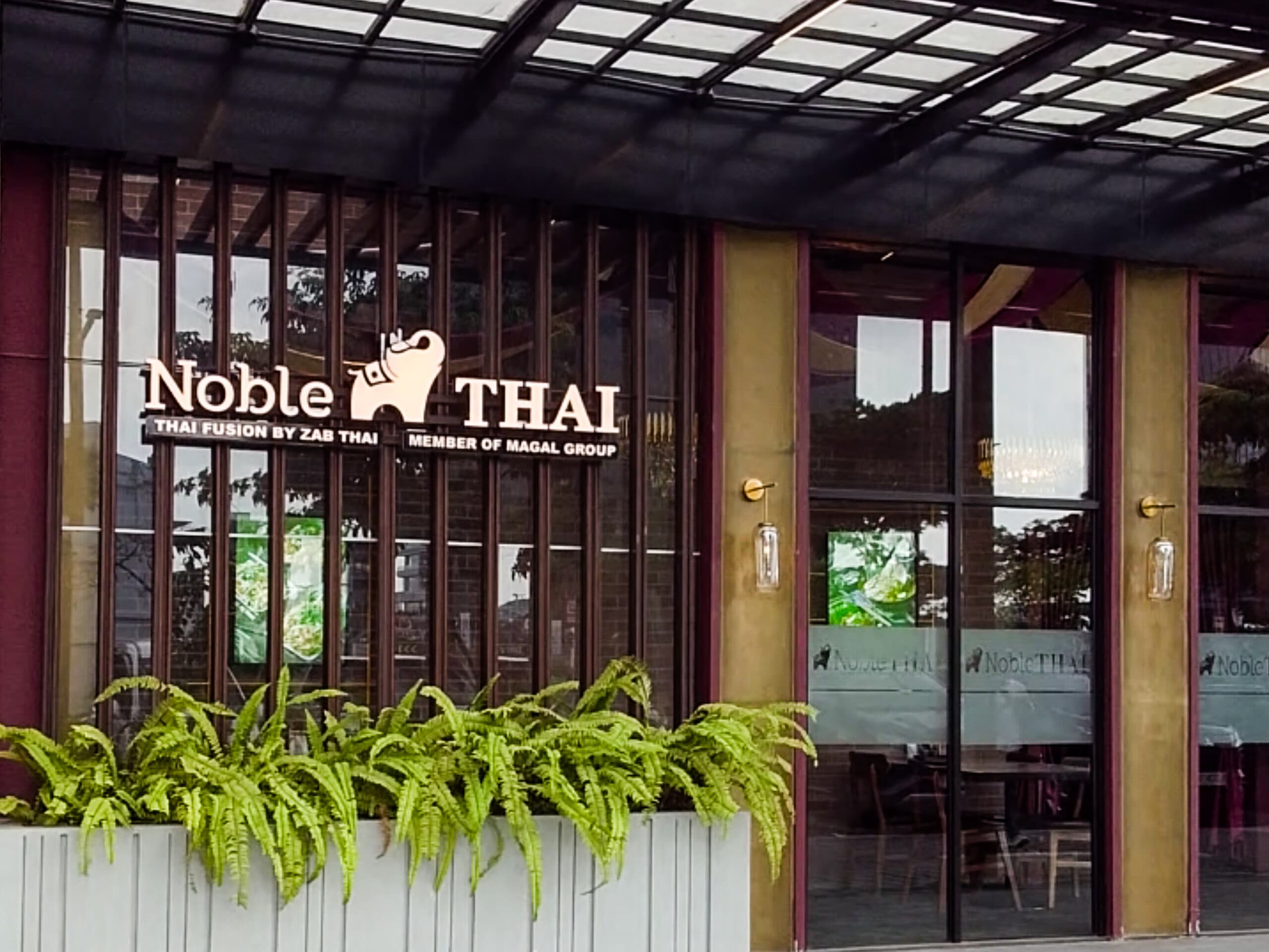 Restoran Thai fusion, Noble Thai, resmi membuka outlet keduanya di kawasan Hampton Square, Gading Serpong, Kabupaten Tangerang. (tangselpos.id/lim)