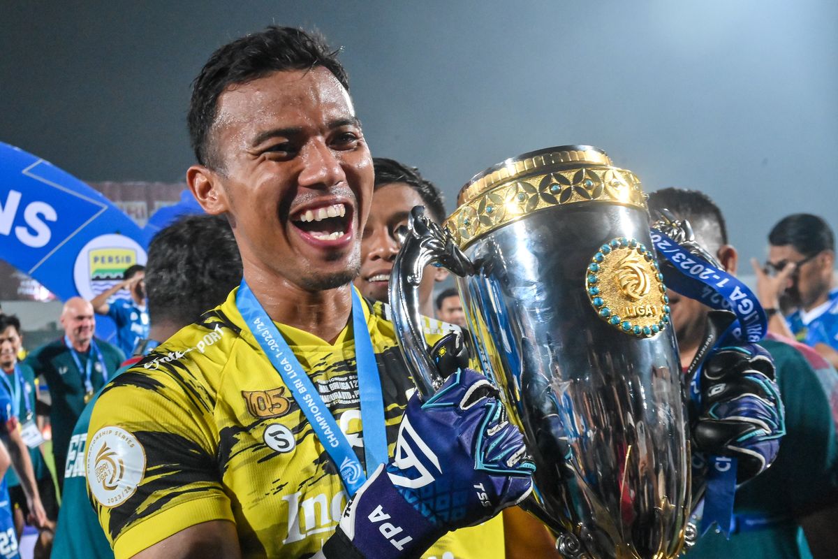 Penjawa gawang Persib Teja Paku Alam. Foto : Ist