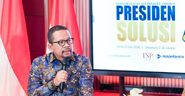 Kepala Badan Komunikasi Pemerintah (Bakom) Muhammad Qodari saat peluncuran buku Presiden Solusi: Problem Solving Ala Prabowo Subianto. Foto : Bokom RI