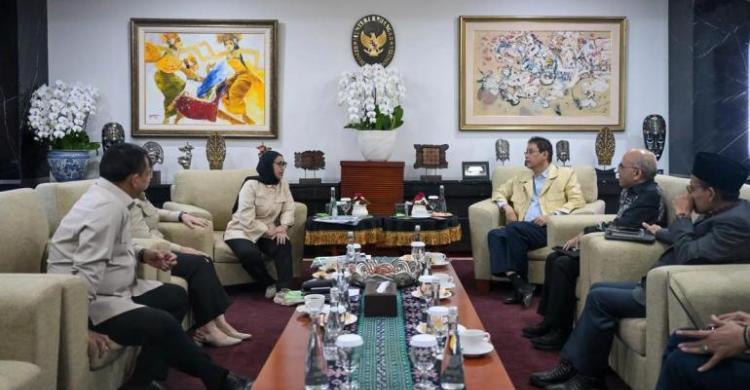 Menkeu Purbaya saat menerima Kepala BGN Nanik Sudaryati Deyang, dan jajarannya. Foto : Ist