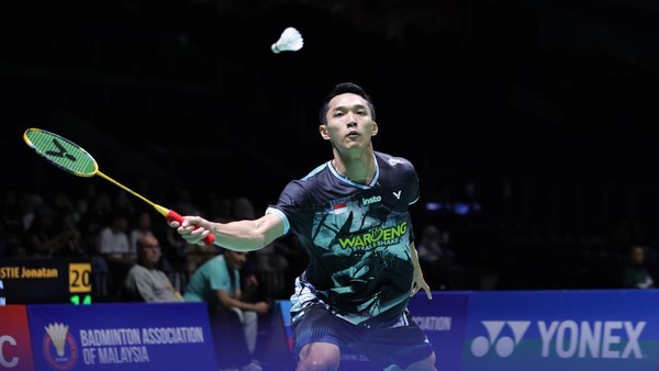 Tunggal putra Indonesia Jonatan Christie sukses melangkah ke perempat final Indonesia Open 2026. Foto : Ist