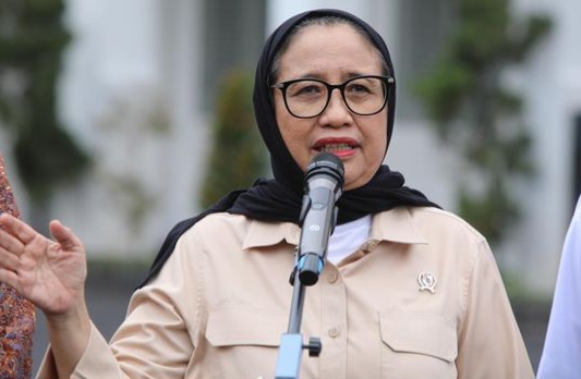 Nanik S Deyang Kepala Badan Gizi Nasional. Foto : Ist