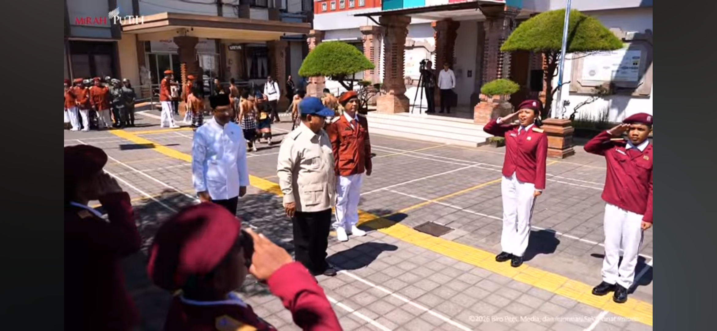 Presiden Prabowo saat meninjau SRMP 17, Tabanan, Bali. Foto : Ist