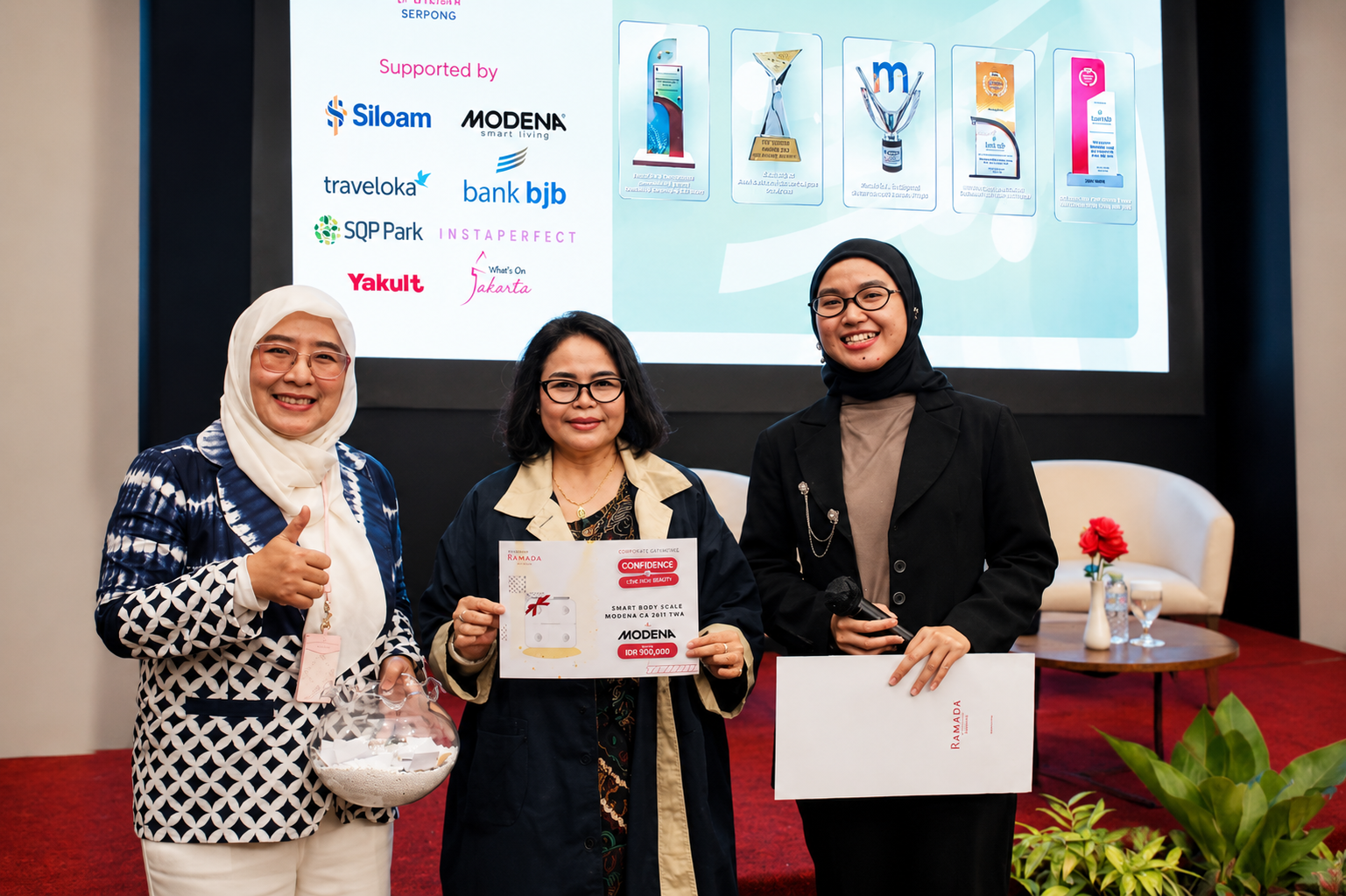Corporate Gathering bertajuk “Confidence is The New Beauty” yang digelar di Java Ballroom, lantai 30, Ramada by Wyndham Serpong. (Ist)