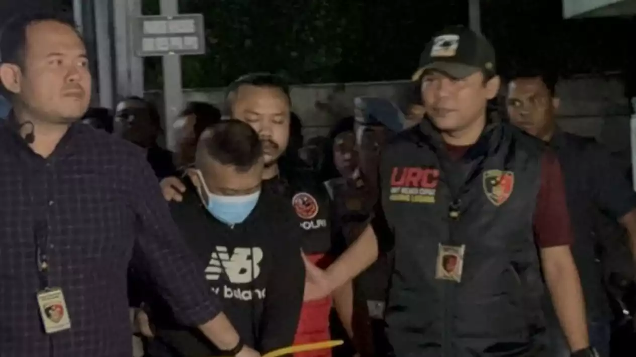 Tersangka penyiksaan kekasihnya sendiri  Taufik Hidayat (TH). Foto : Ist